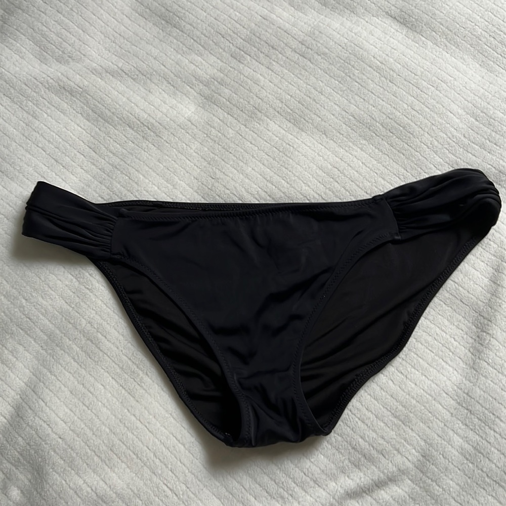 Victoria Secret swim the knockout bikini, large, black